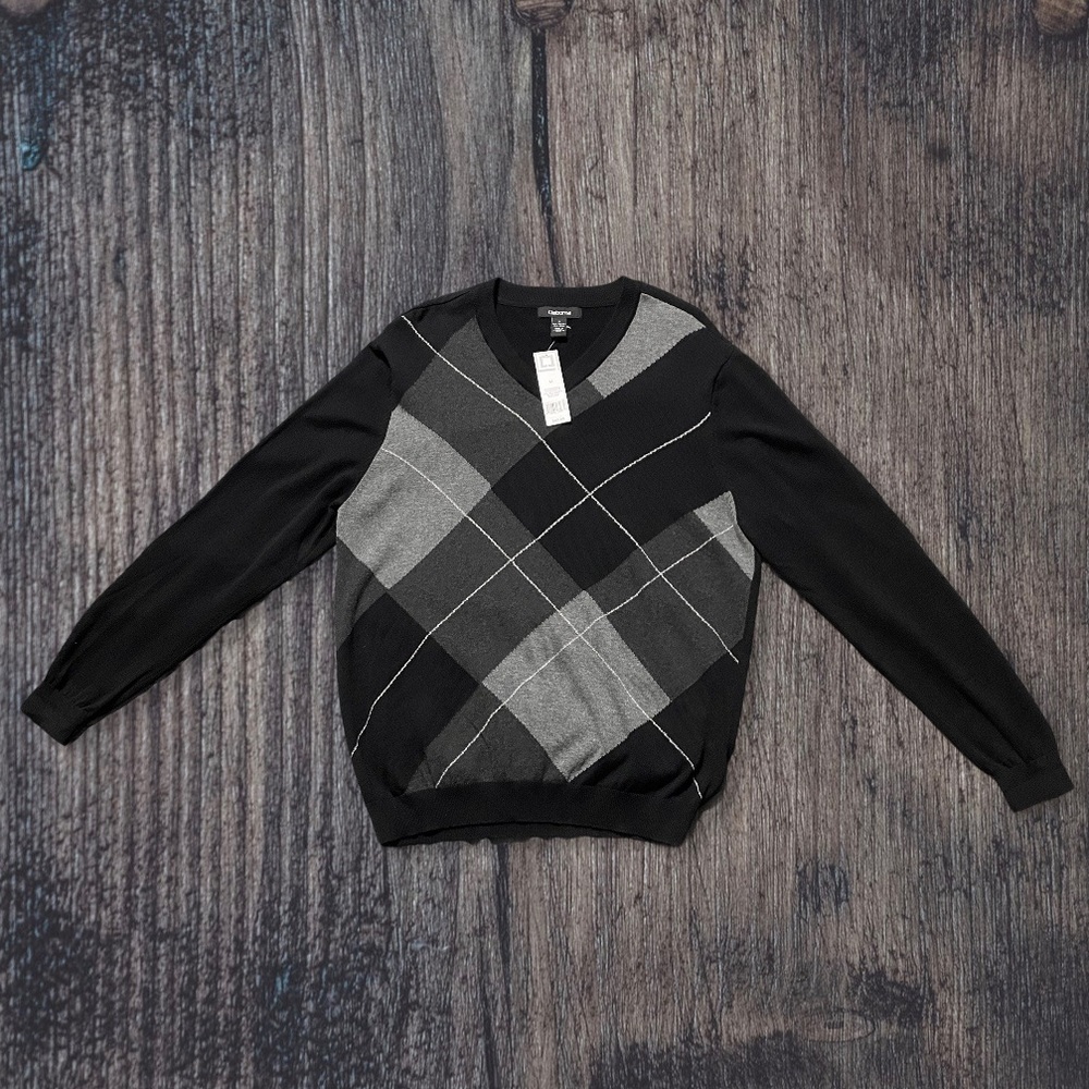 MWT Men’s Claiborne Argyle V Neck Sweater Black
